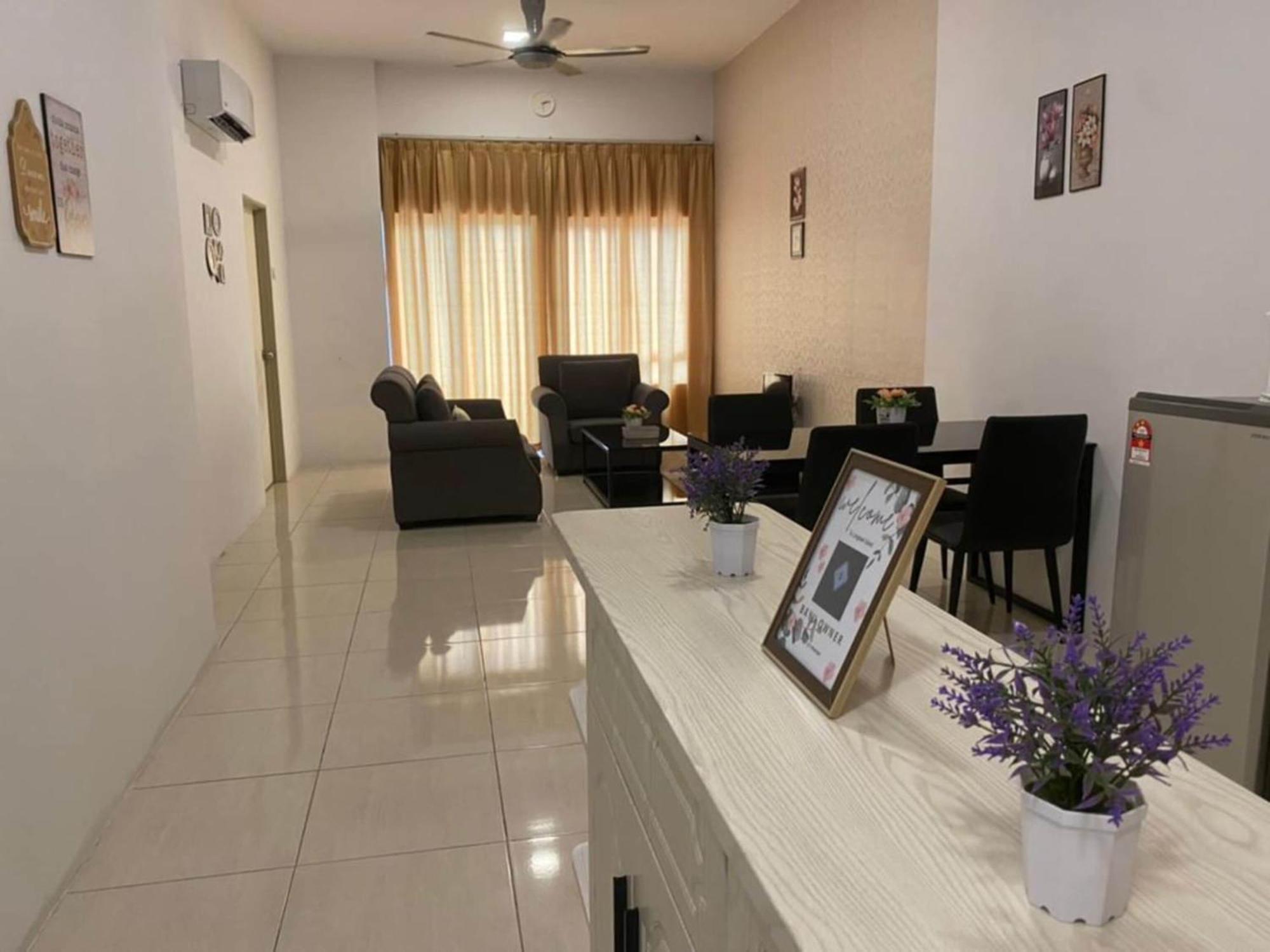 Oyo 91086 Bayu Service Apartment Kuah Eksteriør billede